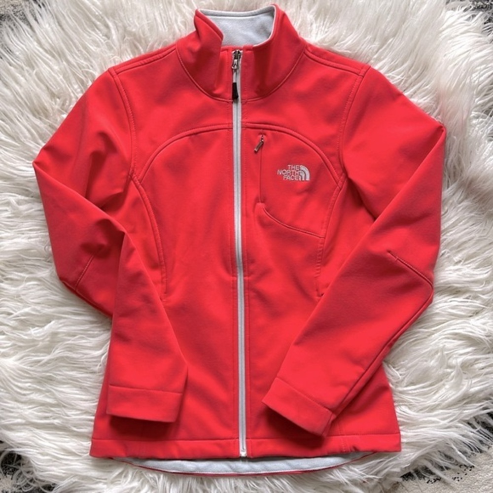 The North Face Women's Apex Bionic Softshell Jacket